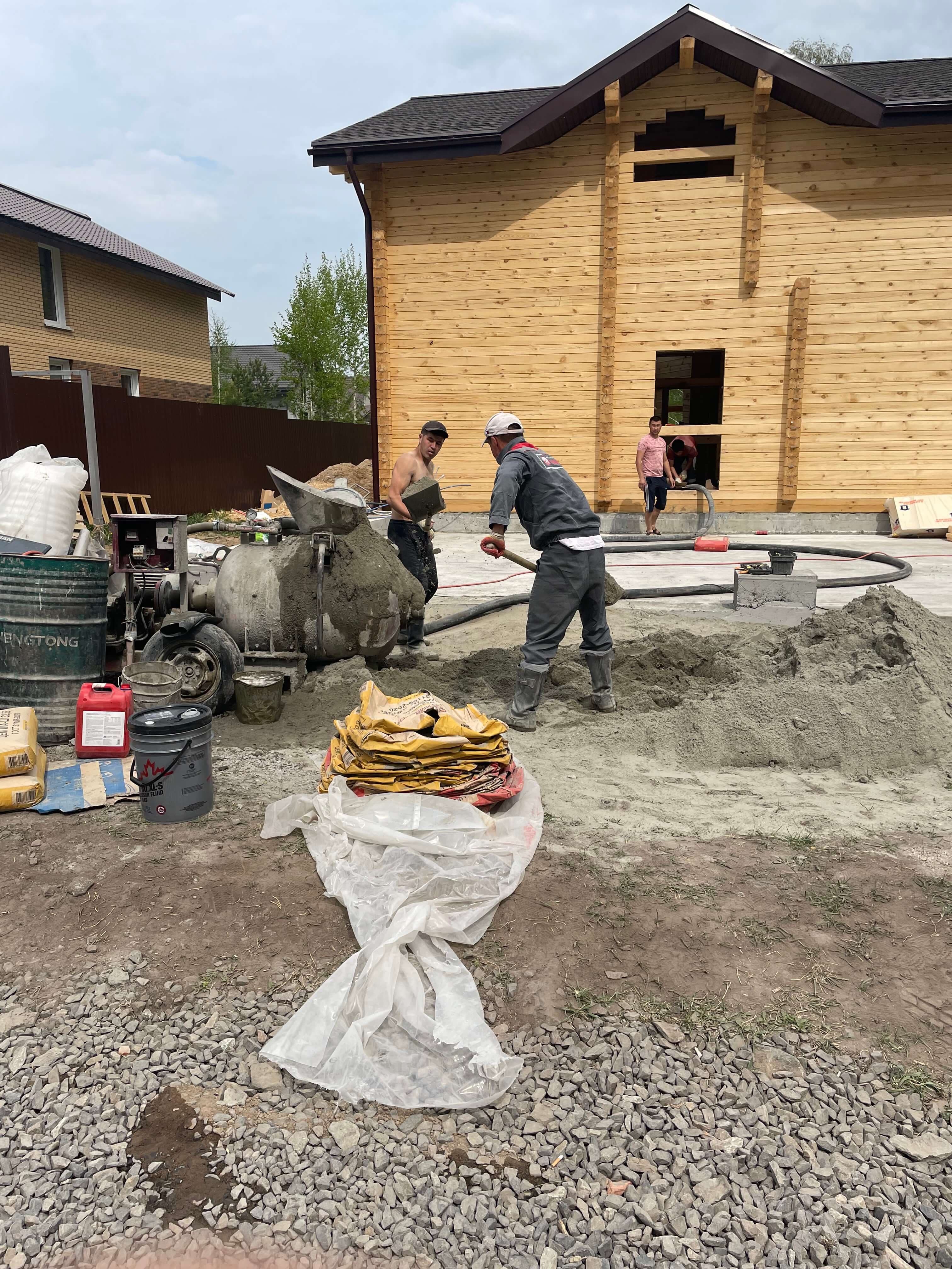 Офисное помещение после стяжки